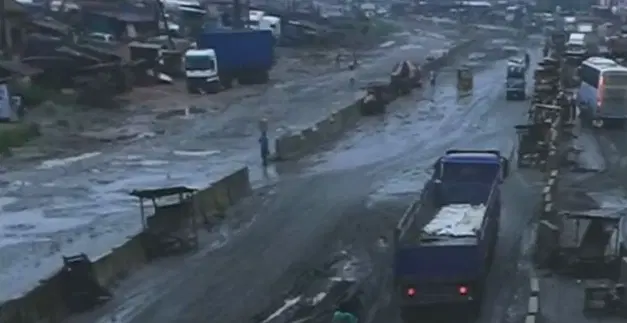 Benin–Asaba highway gridlock gets global attention after Al Jazeera Report