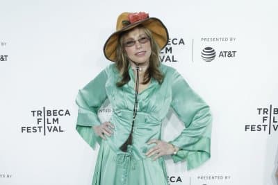 'You're So Vain" singer Carly Simon says she has Parkinson's disease
