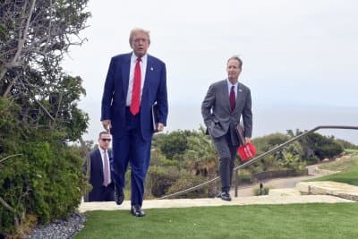 Police arrest armed man outside Trump’s golf course in California