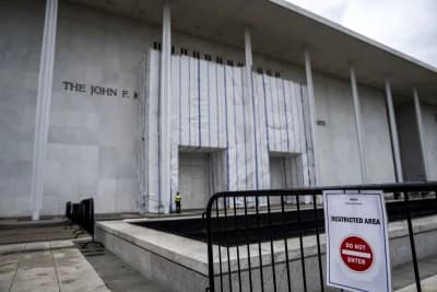 Kennedy Center lawyers say Trump's name going back up in September