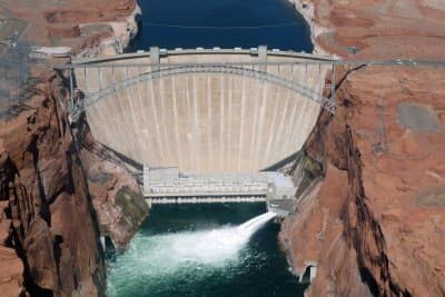 Lake Powell water levels reach all-time low amid long-term drought