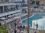 Holidaymakers sprint for sunbeds in chaotic Tenerife hotel rush after waiting more than an hour