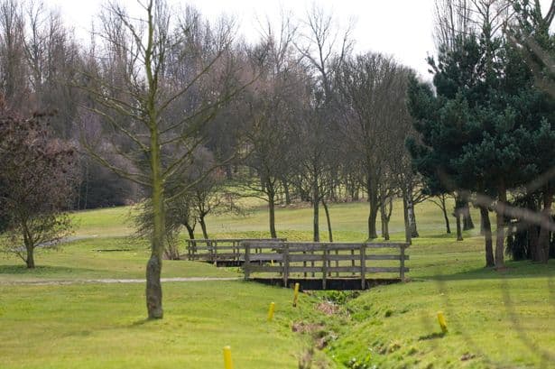 Six homes on fire as 100 firefighters tackle golf course blaze | ITV News - ITVX