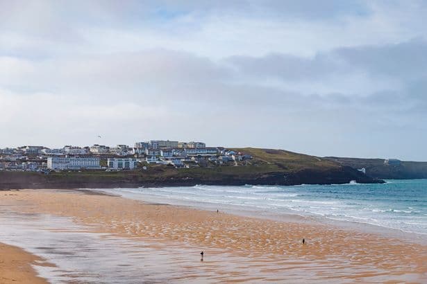 Dad and daughter died after getting into difficulty at Newquay beach, inquest hears