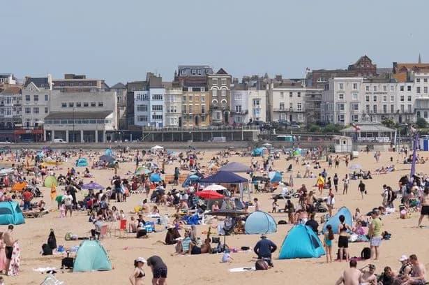 Bank holidays remaining in UK for 2026 after today including date change and when they fall in 2027