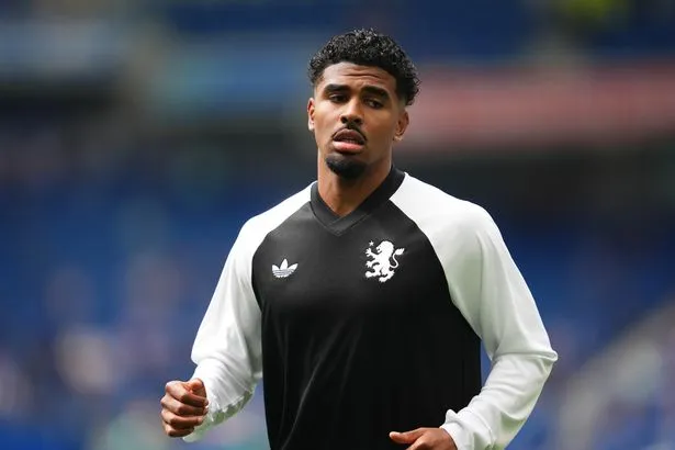 Aston Villa intervene after Man Utd transfer interest emerges with new contract offer