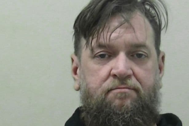 North East pervert engaged in sex chat with 'child' weeks after walking free for indecent images