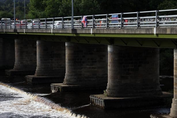 Hundreds of floral tributes left on Wylam Bridge after Northumberland man's body tragically found