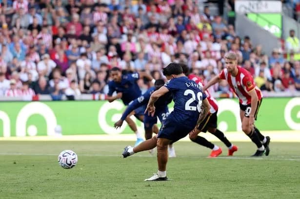 VAR controversy and a Brian B-robbery - Talking points as Sunderland rescue Brentford draw