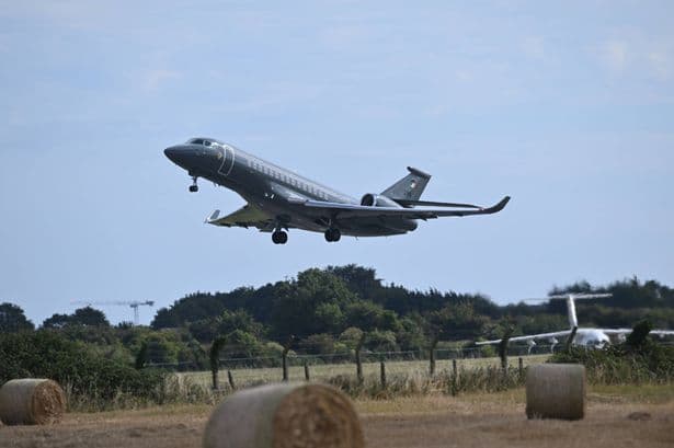Suspected crime boss flown back to Ireland on government jet after Dubai extradition