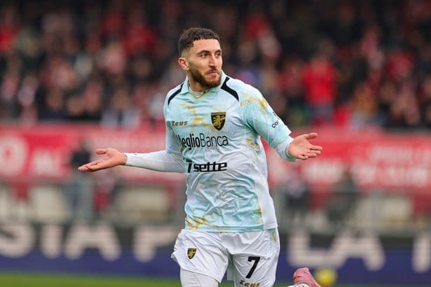 Fares Ghedjemis transfer cover broken as Rangers and Celtic alerted by official Frosinone update