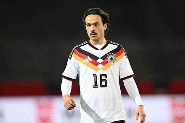 Mika Baur given Celtic transfer clearance amid mega Engels deal worry as Hassan 'rejects' offer