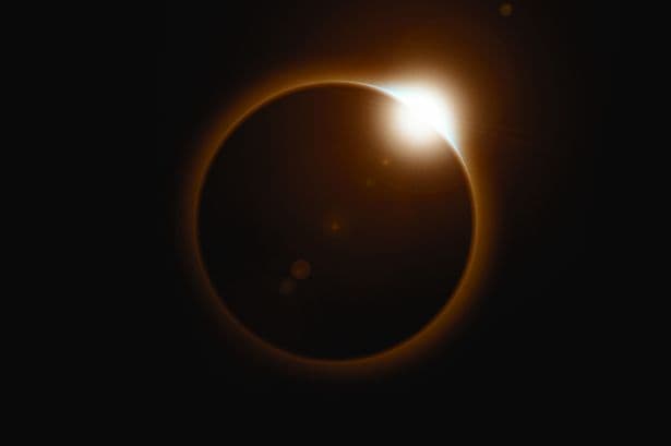 UK solar eclipse: Warning as millions prepare to watch moon cover 90% of sun on Wednesday