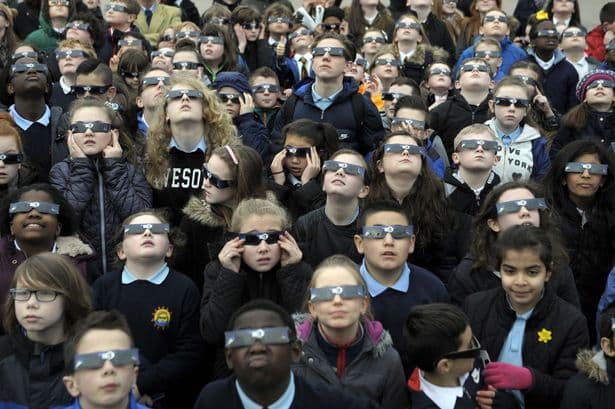 "Don't do it" Solar eclipse warning as viewing mistake could cause 'retina sunburn'