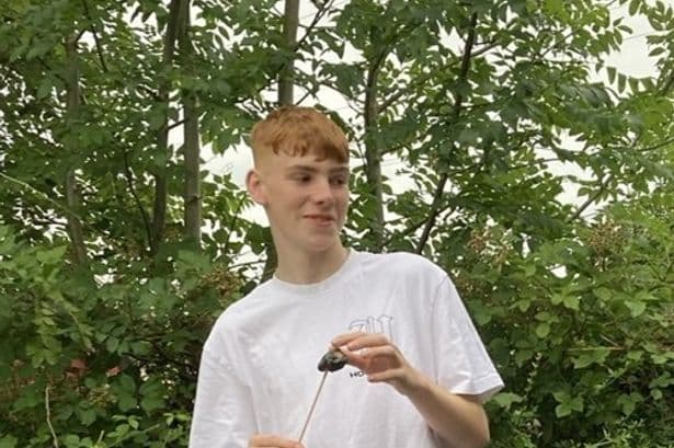 Desperate search for teen missing from Paisley with links to Edinburgh