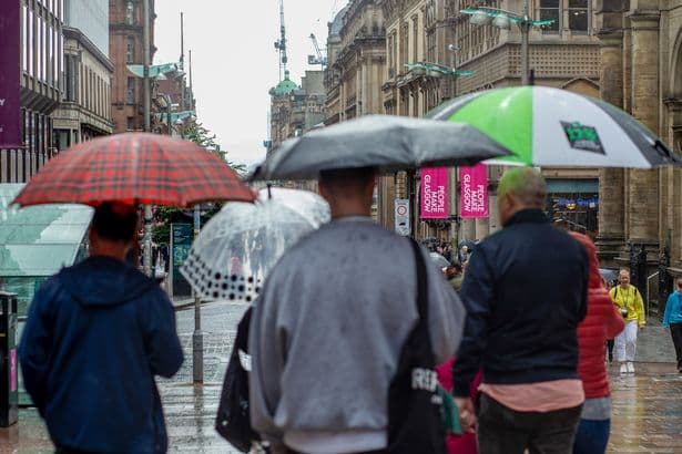 Met Office names areas facing heavy rain on Friday – downpours in 22 counties