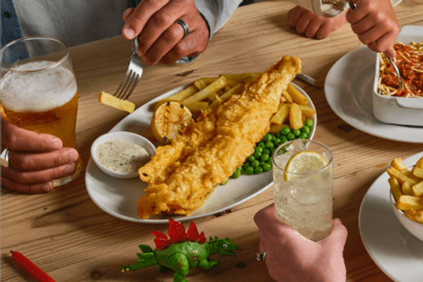 Restaurant chain issues urgent warning as all 18 Scottish sites to permanently close