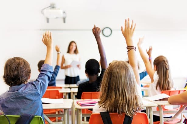 Minnesota schools put screens at the center of learning. Parents say kids are paying the price.