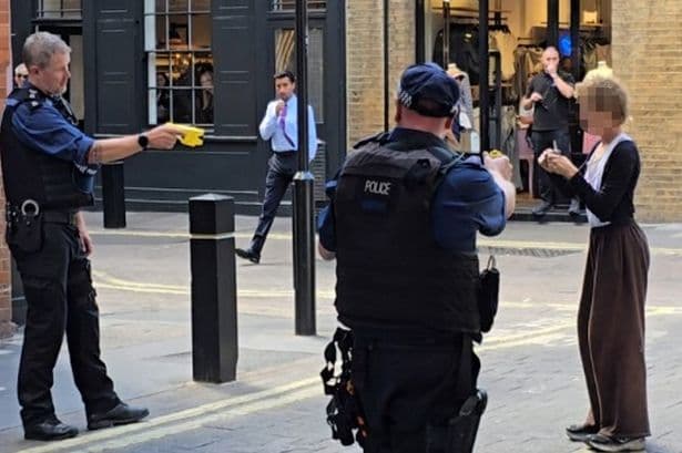 Four 'stabbed with scissors' in Covent Garden as elite cops step arrest woman