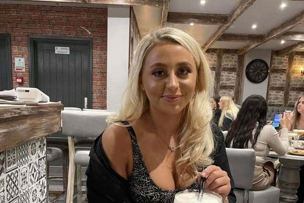 Female prison officer pals jailed over flings with jailed gangster brothers