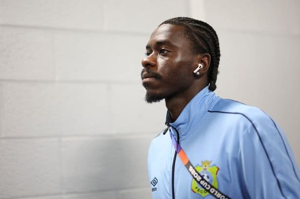Former Man Utd star still only 28 has long list of Premier League clubs keen on transfer
