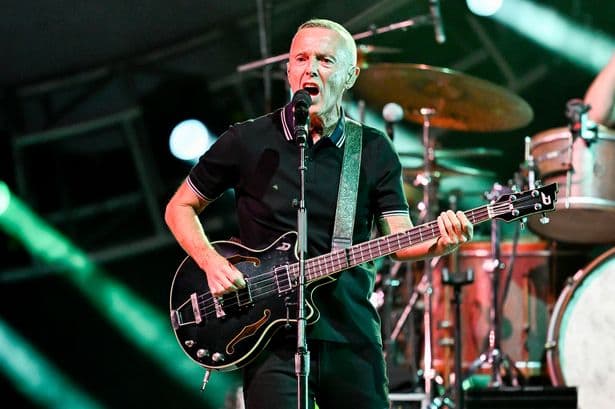Pop star wants to 'do a Wrexham' by buying football club but he's 'no Ryan Reynolds'