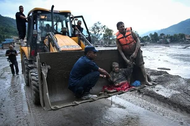 Nepal-Tibet floods live: Girl, 13, and boy, 14, among 33 Brits missing after avalanche