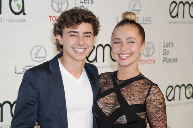 Hayden Panettiere fans say she's 'with little brother now' after star's unexpected death