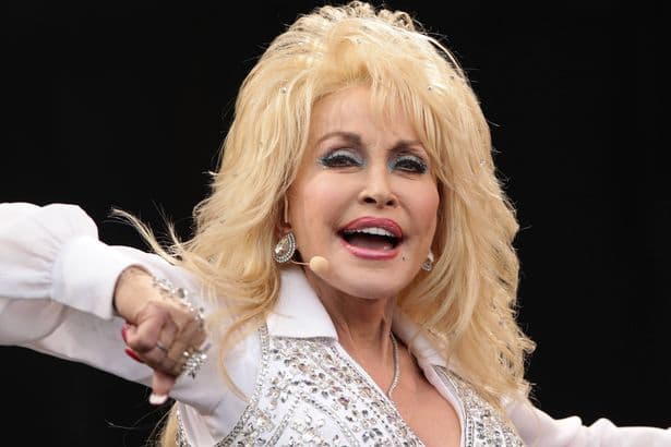 Dolly Parton cancels appearance at Dollywood event - 'I had a few health issues'