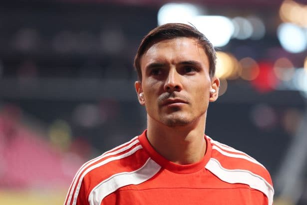 Bayern Munich transfer chief gives green light to Aston Villa after talks