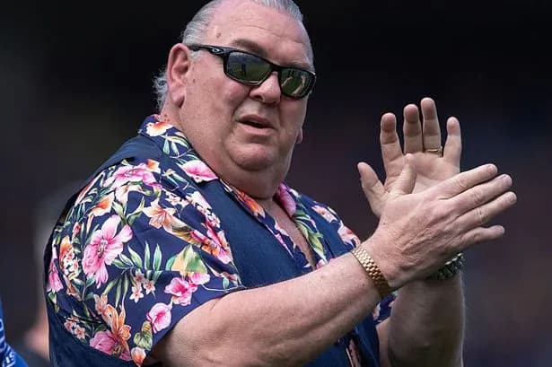 Fans rush to support Welsh football legend Neville Southall after social media post