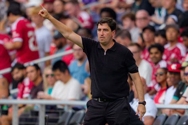 Liverpool handed fresh Andoni Iraola verdict as exciting prediction made after Arne Slot sacking
