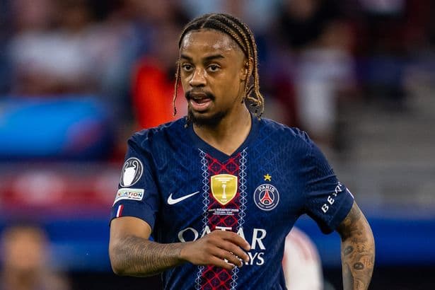 £42m star removed before kick-off in move that provides Liverpool transfer boost