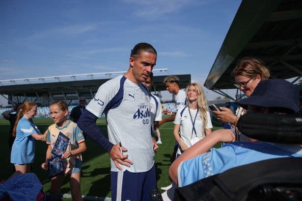 Everton given Jack Grealish transfer demand as winger takes part in Man City open training session