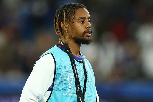 PSG's Bradley Barcola transfer demand blamed on Chelsea as Liverpool deal 'imminent'