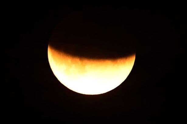 Exact time partial lunar eclipse 2026 starts and ends this week