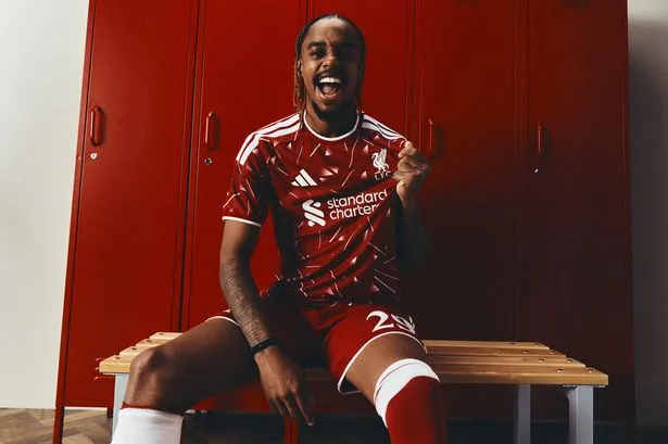 Inside Bradley Barcola's £123m transfer as Liverpool finally get man to launch Andoni Iraola era