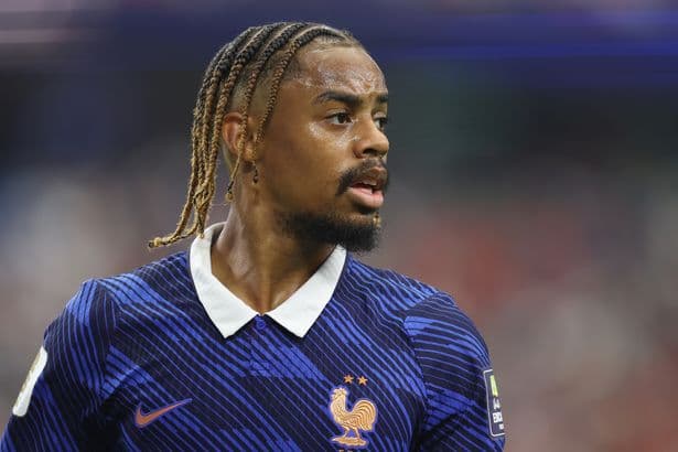 Liverpool decide next move in Bradley Barcola transfer after agent talks as price changes