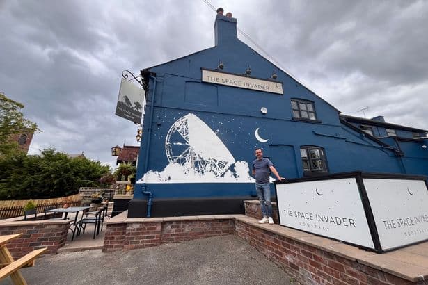 Pub unveils huge Jodrell Bank mural as campaign grows to save iconic telescope