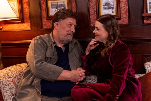 Coronation Street fans baffled by Tracy Barlow change as Ross Wilkes romance continues