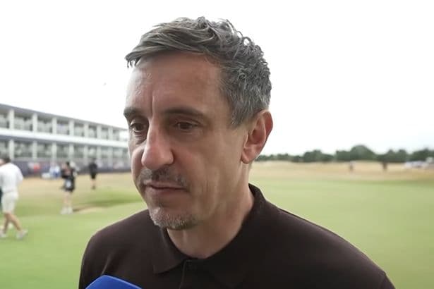 Man United's Danny Welbeck failure leaves Gary Neville angered as Chelsea swoop