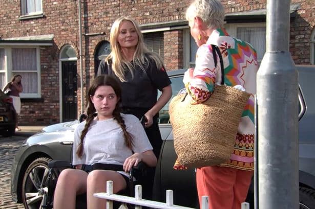 Coronation Street fans in tears as Betsy Swain gets unexpected support from neighbour