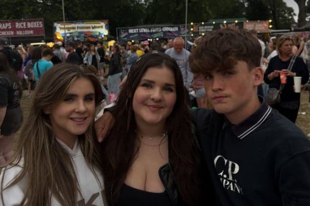 Coronation Street's real-life twins join soap star sister on holiday as they share Disneyland snaps