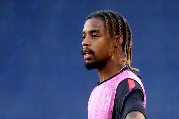 Liverpool latest: Jamie Carragher spots problem as Bradley Barcola transfer standoff continues