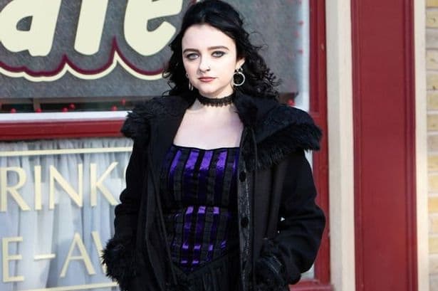 Coronation Street fans share clear demand over impending Weatherfield exit after confusion