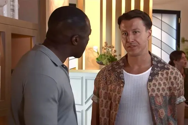 Coronation Street fans distracted by character's return after actor seen on holiday with co-stars