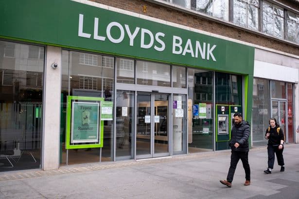 Lloyds Bank tells customers how to get an extra £3,500