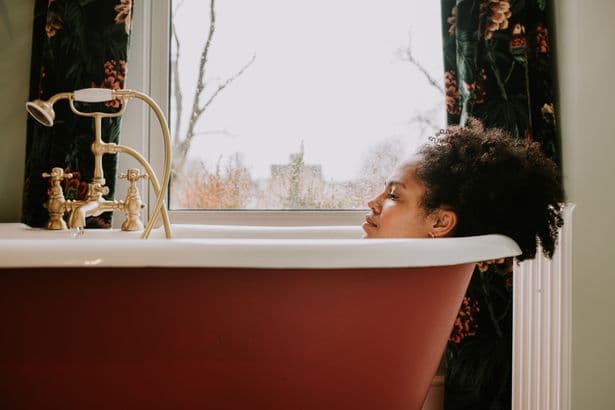 1 in 10 Brits haven’t had a bath in a decade - as nearly half prefer showers
