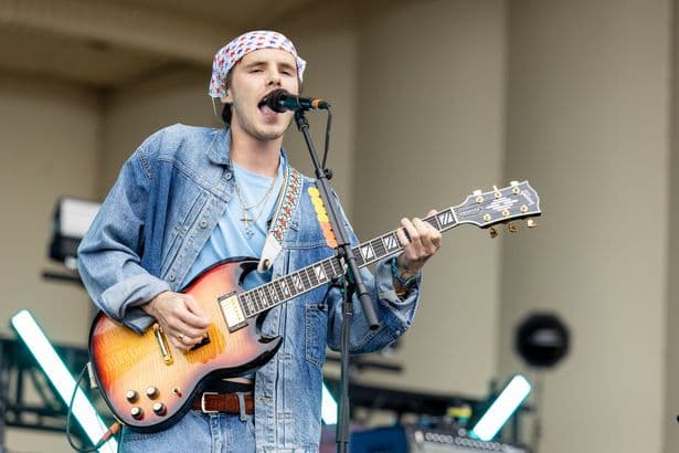 Lollapalooza 2026: Highlight Performances From Zara Larsson, Tate McRae, Aespa & Jennie | All Access