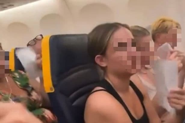 'Topless' passengers 'passed out and threw up' on Ryanair flight with no air con